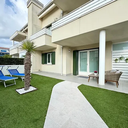 3 Family Apartments-carraro Immobiliare